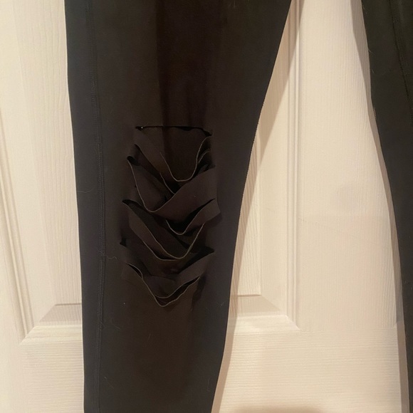 NWOT MONO B leggings (2 pairs) - Picture 2 of 3
